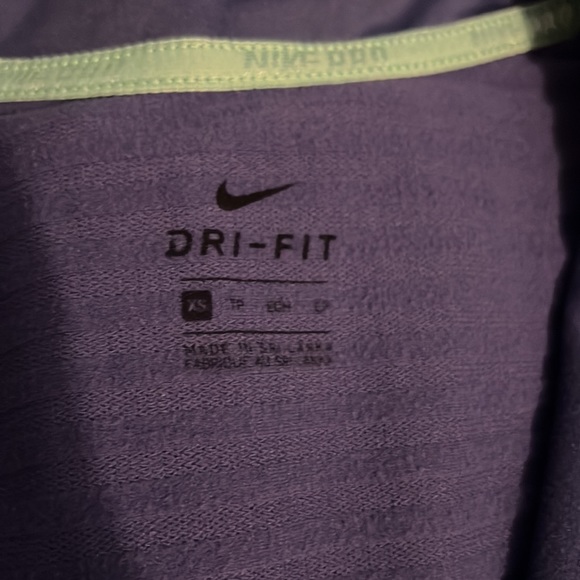 Woman’s dri-fit zip up jacket - Picture 2 of 5